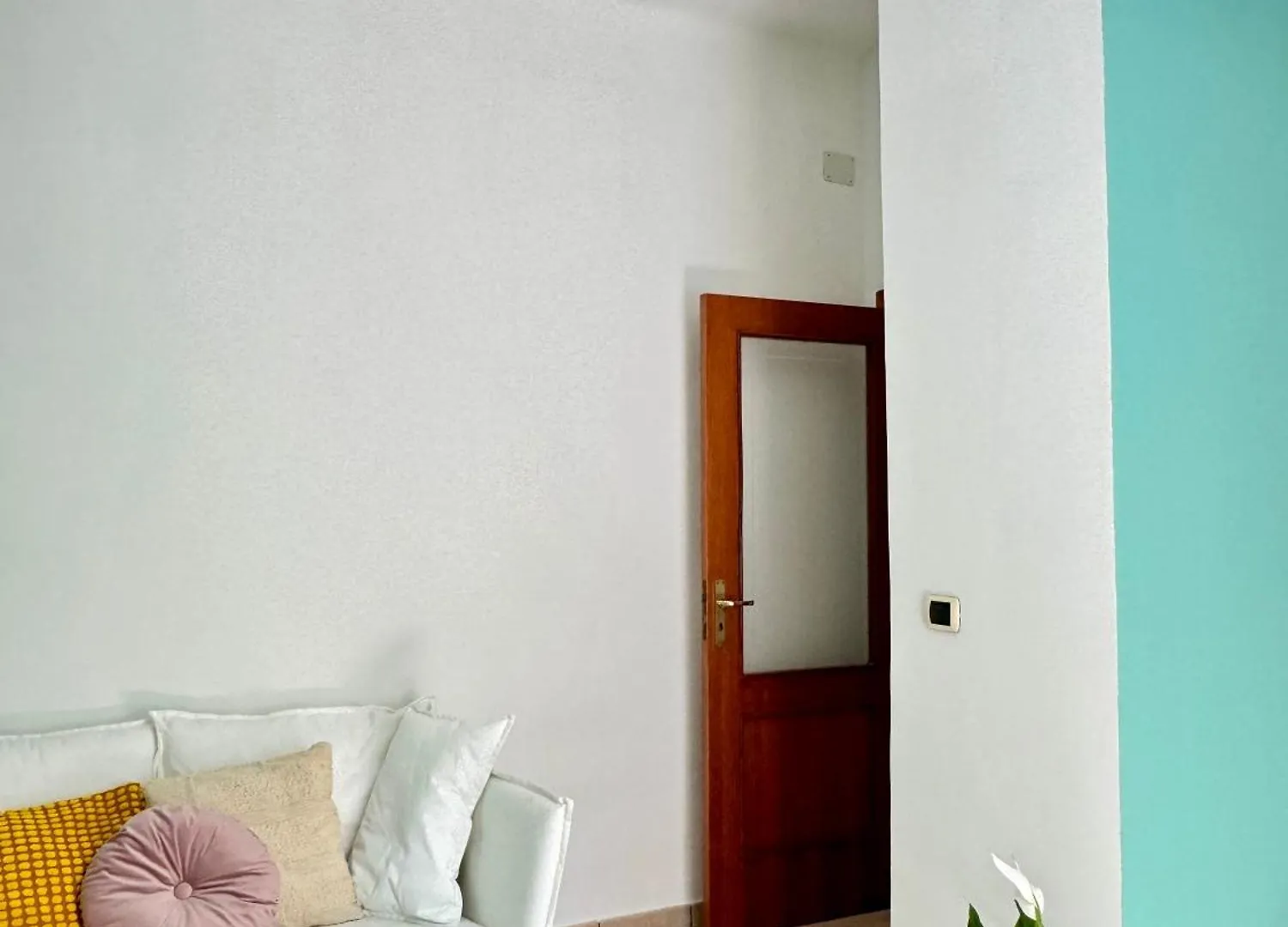 Una Stanza Nel Bunker Hotell Genua 0*,  Italien