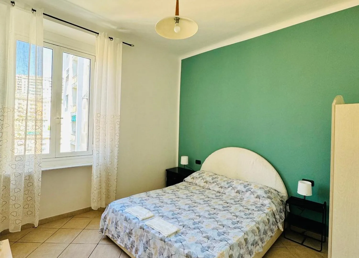 Affittacamere Hotel Una Stanza Nel Bunker Genova